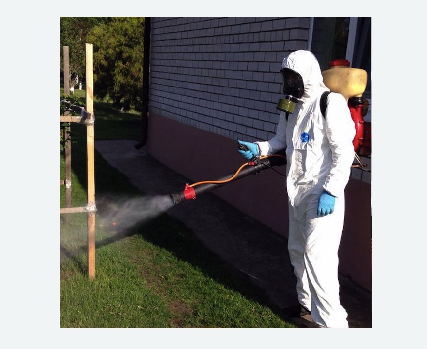 травля клещей на участке в Красноуральске